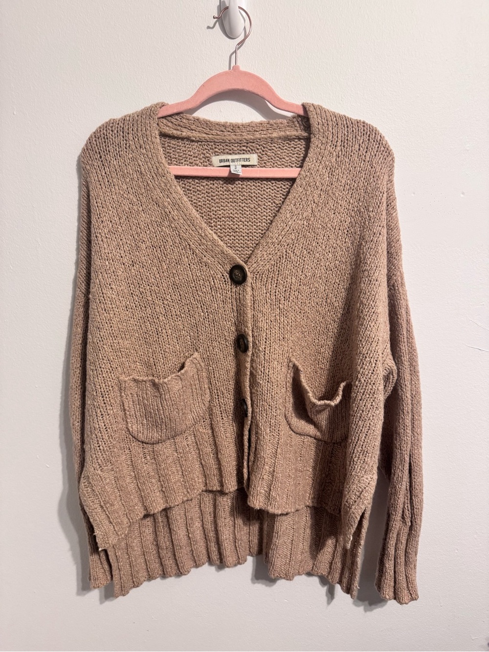 Urban Outfitters Chunky Knit V-Neck Cardigan Sweater Tan Size Small